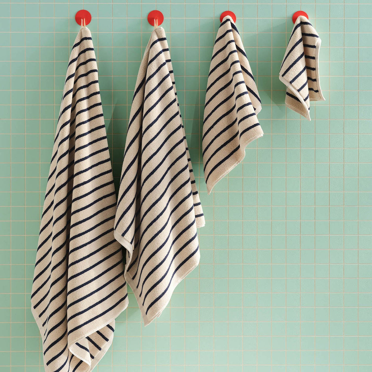 Super-Plush Turkish Cotton Bath Towels Set of 2