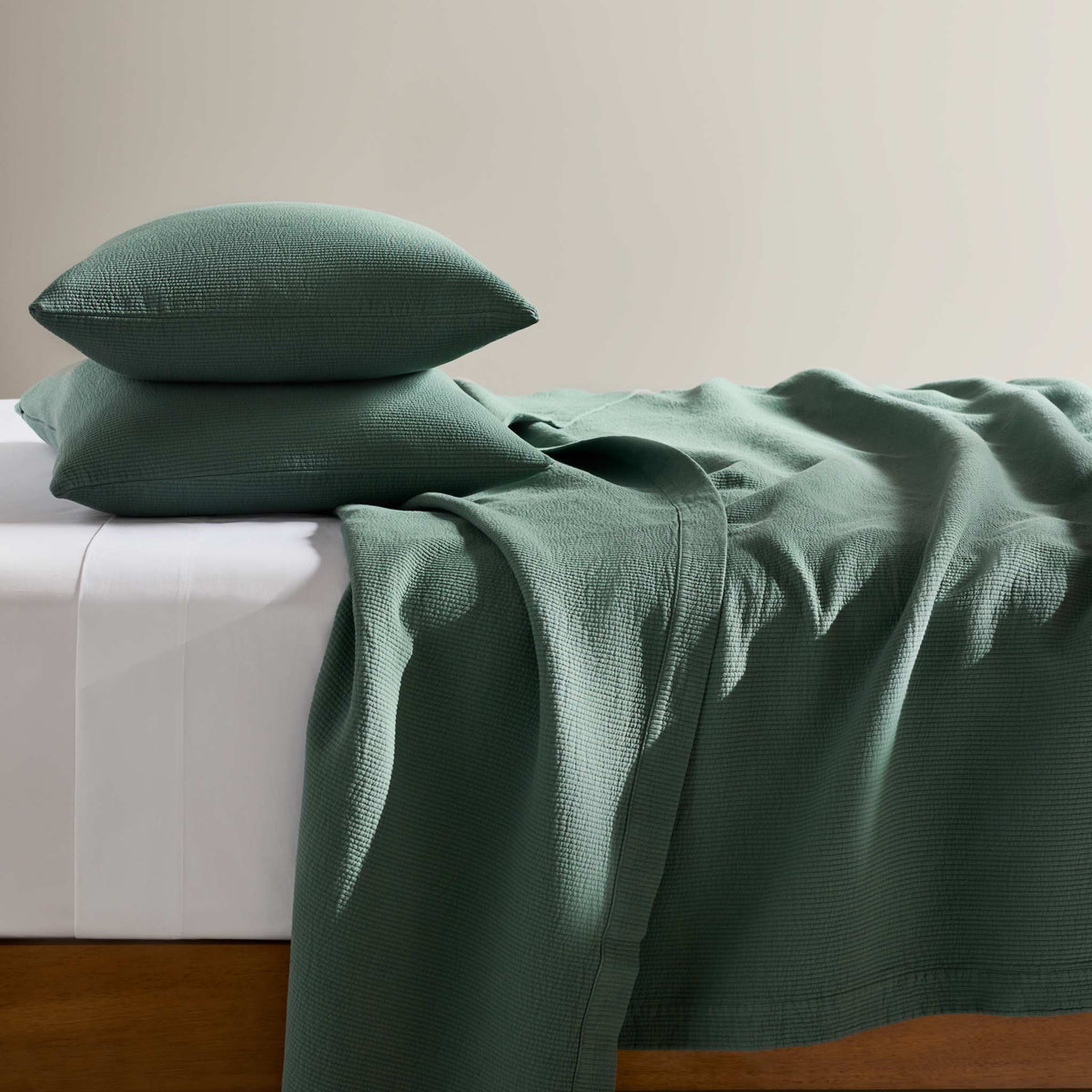 Ribbed Matelasse Sham Set