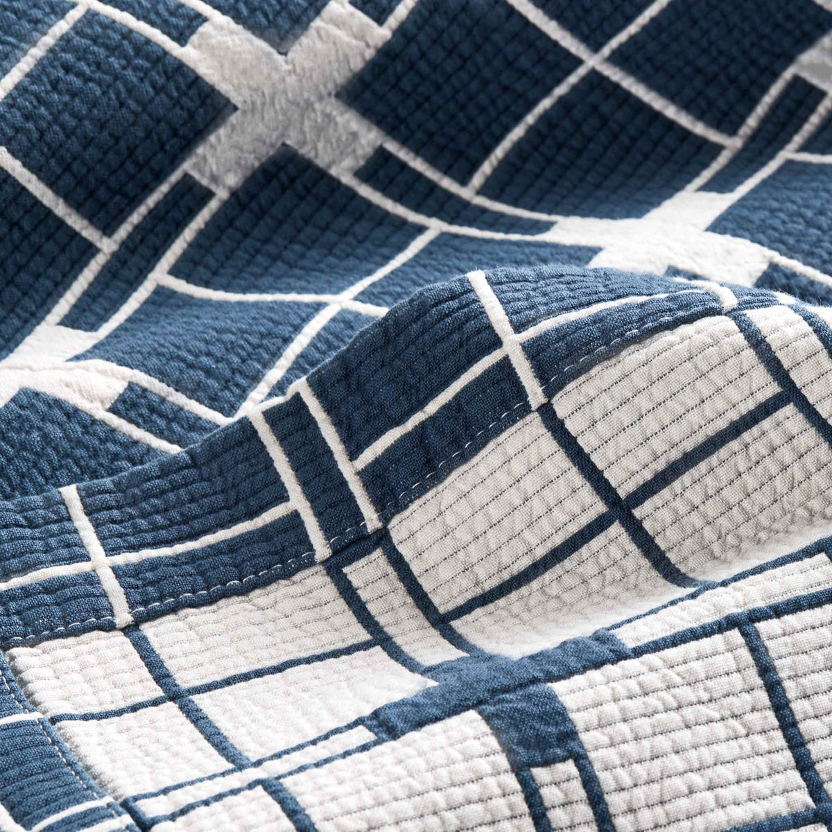 Ribbed Matelasse Sham Set